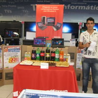 Lançamento windons8  pela positivo, coquetel com os promotores da marca e locutores nas lojas anunci