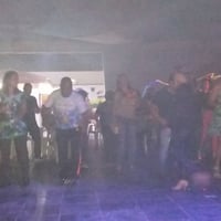festa anos 70,80 e 90 na U.A.I.
