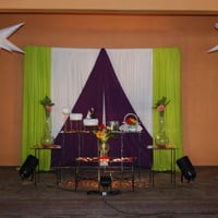 Mesa de vidro decorada