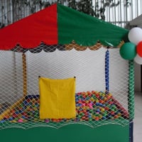 PISCINA DE BOLINHAS 2X2