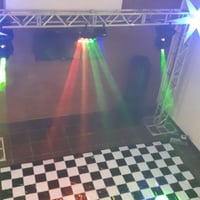 Pista com moving e spider para casamentos e debutantes.