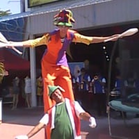 Palhaço, Perna De pau (98809-5434)