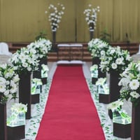 Decoração floral para igrejas