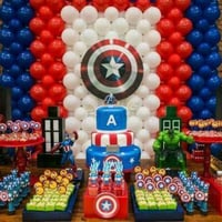 Aqui o aniversariante escolheu o Capitão América para ser o personagem principal.