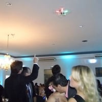 Drone no salão social.