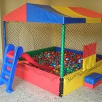 piscina de bolinha 2x2 com escorregador