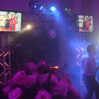 Iluminação de Pista de Dança e TV's