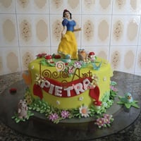 Bolo decorado-Branca de Neve