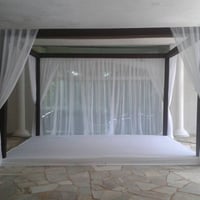 Gazebo com Cortinas e Tablado.