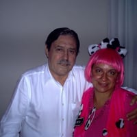 pink com ex jogador sucupira do club atlético paranaense