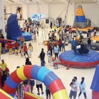 Diversos Serviços Produtos Brinquedos Infláveis e Radicais - Montagem de brinquedos indoor e também