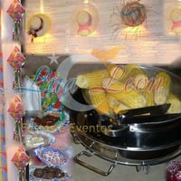 Buffet junino é com a Lua e Leon