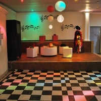 Espaço teen c/ pista de dança