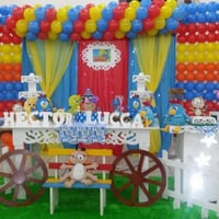 Decoração da galinha pintadinha.