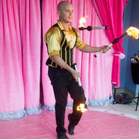 Espetáculo A Magia do Circo: Malabarista