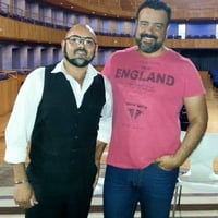 Mágico Dilli com Vagner Lima, apresentador do programa Cenário, da Rede Paulista de TV.