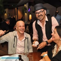 Mágico Dilli com Kiko Bigotti em Casa Cica.
