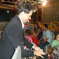 show mágicas de mesa.