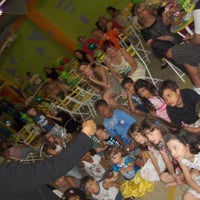 Olhos atentos! É show de mágicas!