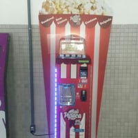 Maquina com toten Mais Pipoca Eventos