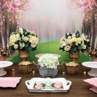 Linda decoração tema jardim !!
Solicite um orçamento.