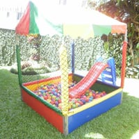 piscina de bolinha