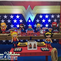 SUPER-HEROÍNAS