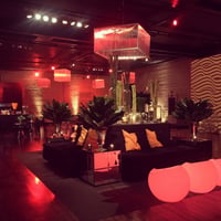 Puffs de LED redondos para evento