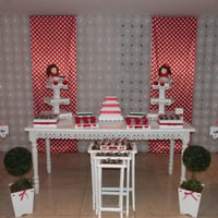 Festa de Bonecas Vermelhas (Painel com Tecido)