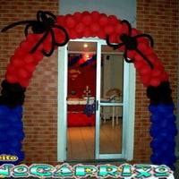 Decoração de balões tema Homem Aranha