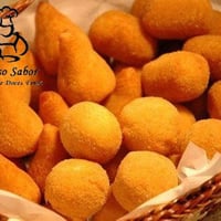 Salgadinhos variados
