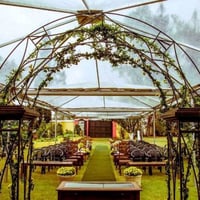 Tendas Cristal para eventos noturnos