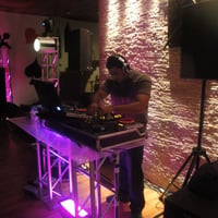 DJ