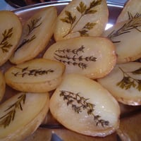 batatas assadas estampadas