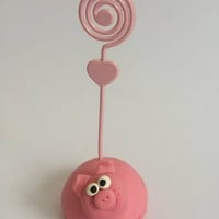 Fazemos também lembrancinhas de biscuit