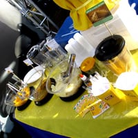 bike de suco natural + mesa de frutas