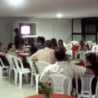 Convidados comem á vontade durante 04 horas