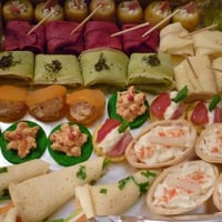 Temos serviço Deliver de salgados e canapés requintados...
Solicite nossos cardápios com mais de 2