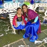 fantasia Anna adulto e infantil