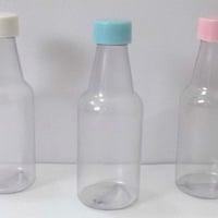 GARRAFINHAS PLÁSTICAS TRANSPARENTES COM TAMPINHA BRANCA, AZUL OU ROSA - https://www.pravoceshop.com.