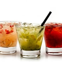 Drinques com cores e sabores
