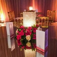 Arranjo misto com peças em cristal
