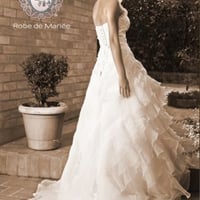 Vestido de Noiva, Gazar de seda pura, com gola imperial.