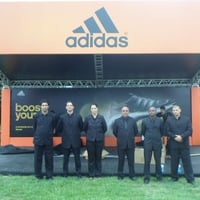 Segurança da corrida da ADIDAS