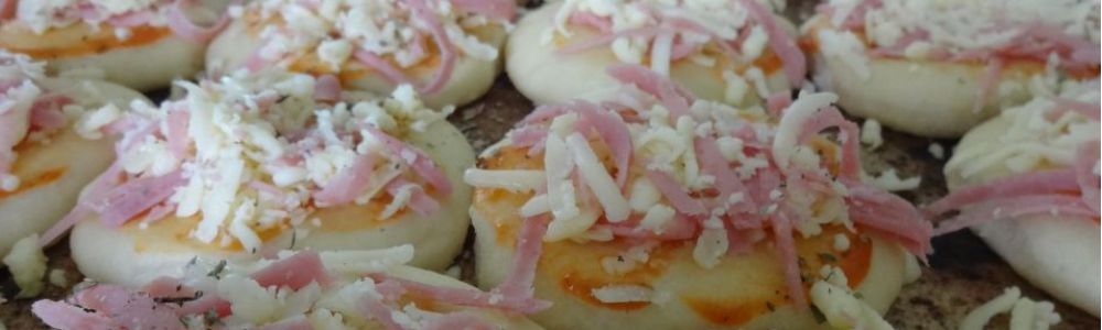 Mini Pizzas e Brotinhos