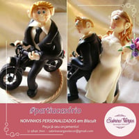 Procurando por estilo e personalização para os detalhes de seu casamento?
Noivinhos e topos de bolo