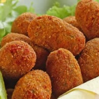 croquetes de carne e frango