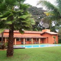 vista lateral da residência