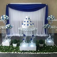 Mesa de vidro azul