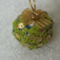 bola de natal 3 r$7,00